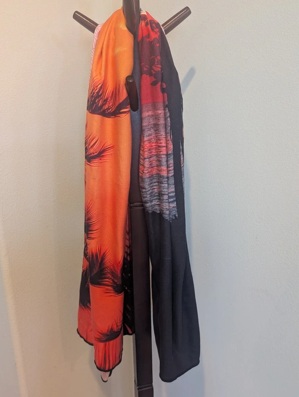Whitley Willows Sunset Palm Orange Microfiber Beach Towel 35x70